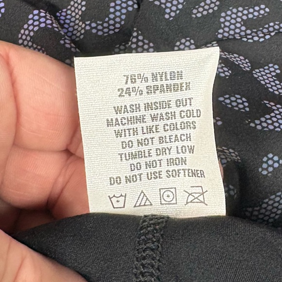 Zyia - Black Leopard Reflective Hustle Shorts - Picture 6 of 6